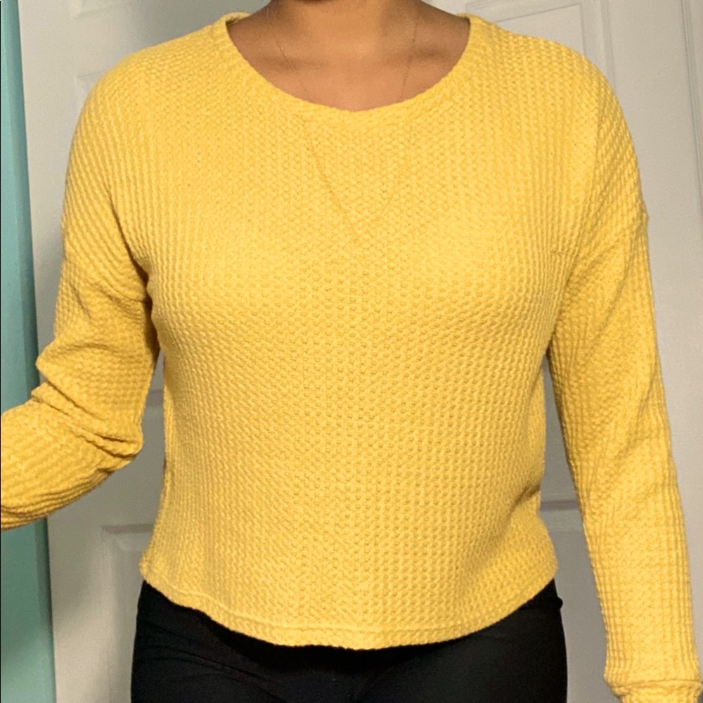 Yellow waffle sweater!!✨
